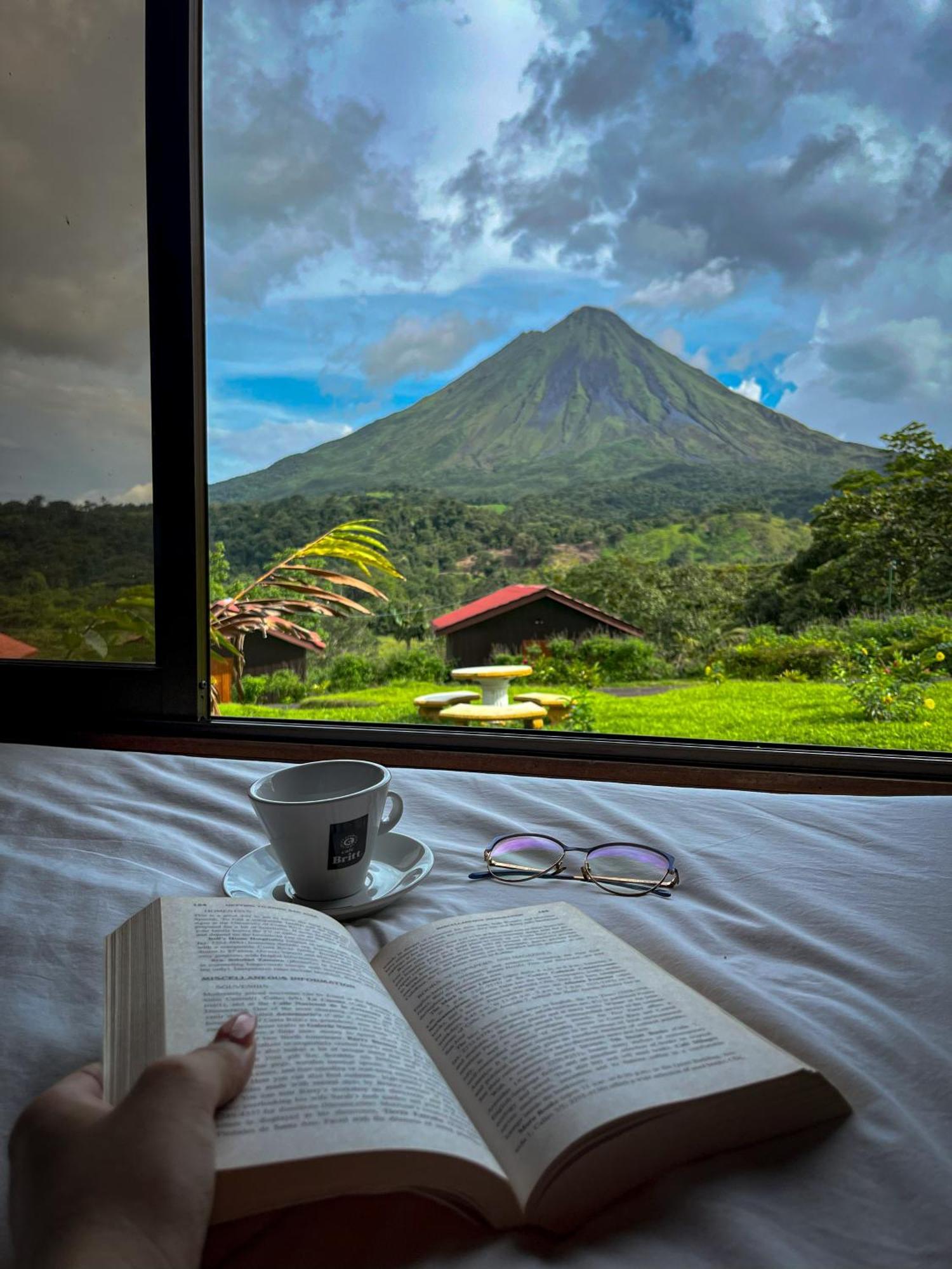 Arenal Roca Lodge & Bungalows La Fortuna Luaran gambar
